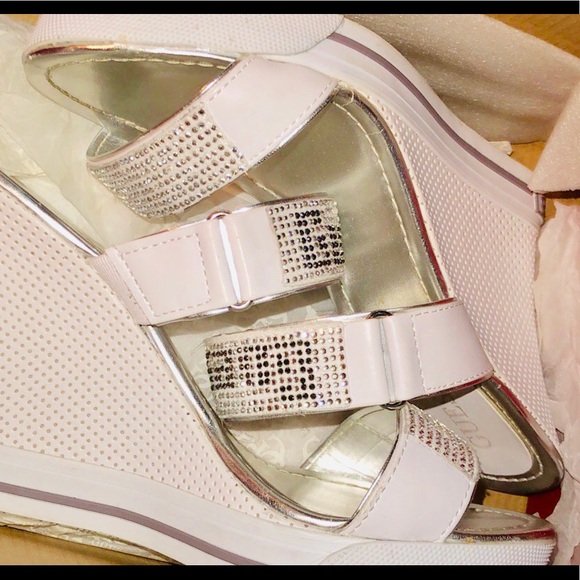 WHITE SANDALS🔴SALE